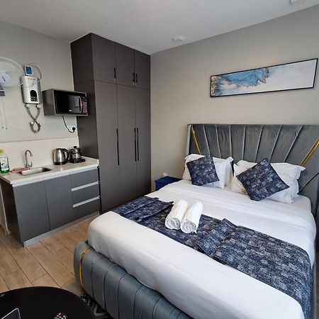 Favorite Staycation By Janice - Modern Comfort Near Airport Nairobi Exterior photo
