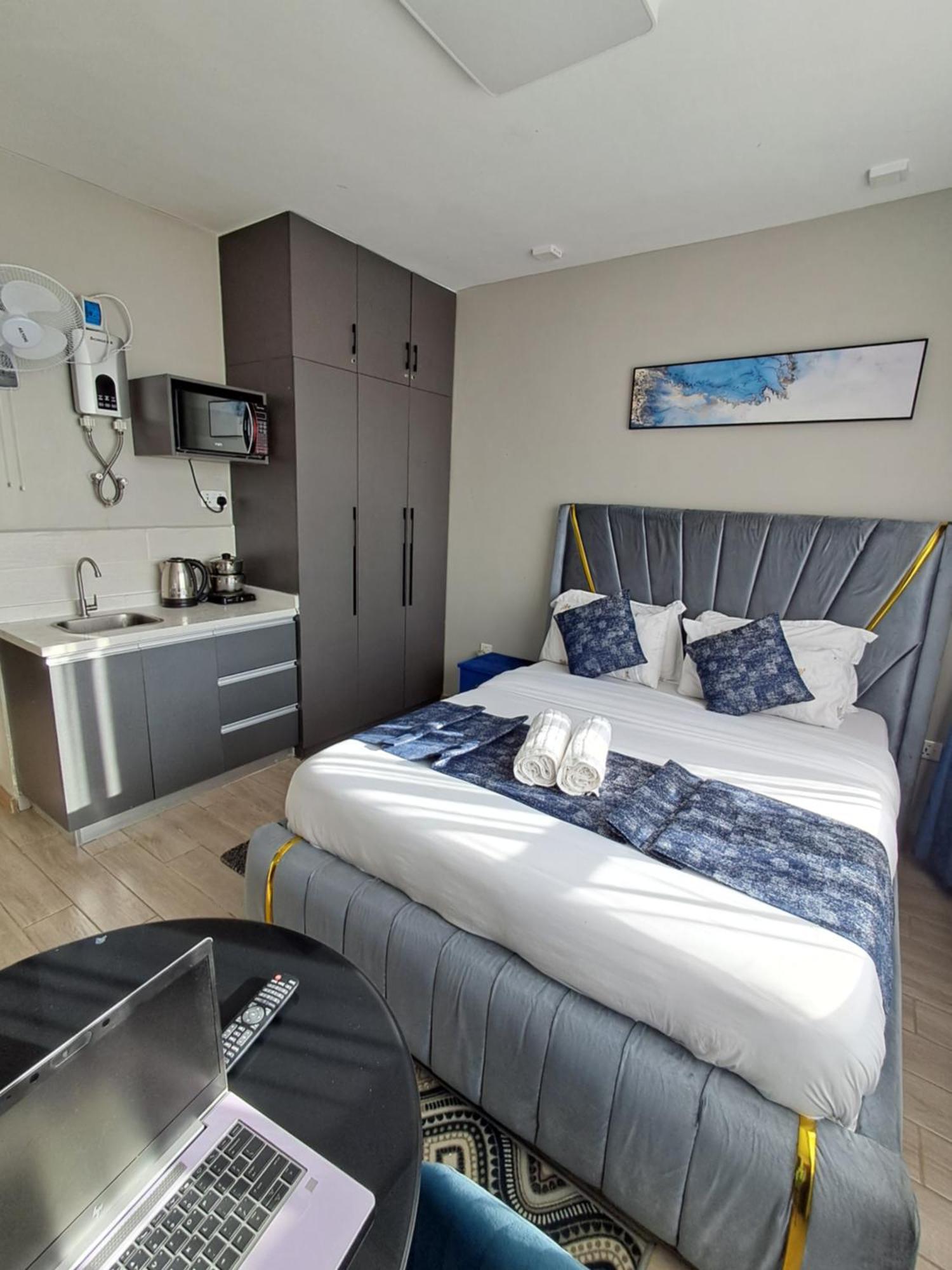 Favorite Staycation By Janice - Modern Comfort Near Airport Nairobi Exterior photo